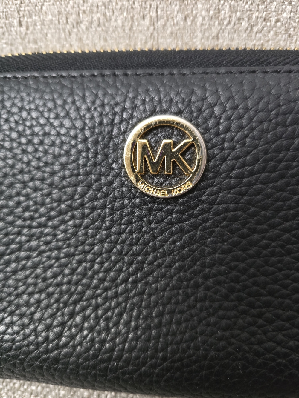 Michael Kors Fulton Black Pebbled Leather Zip-Around Wallet - Picture 2 of 11